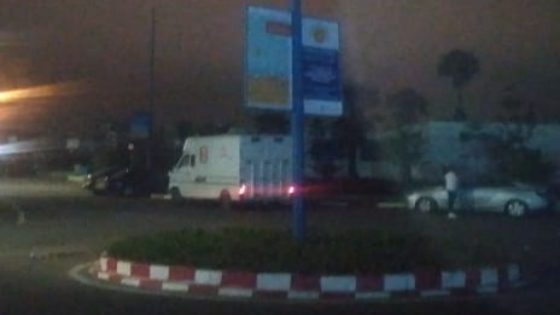 شاطئ الحوزية المركز يعيش تحت وطأة الظلام !!