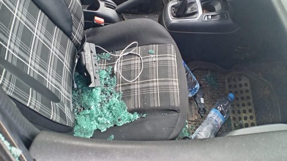 خطير.. مجهولون يخربون ويكسرون 10 سيارات بمدينة أزمور